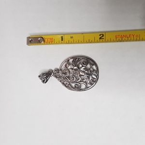 .925 floral pendant